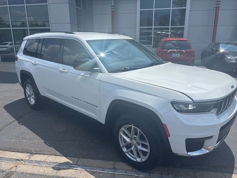 Used 2022 Jeep Grand Cherokee L Laredo w/ Luxury Tech Group I image 13