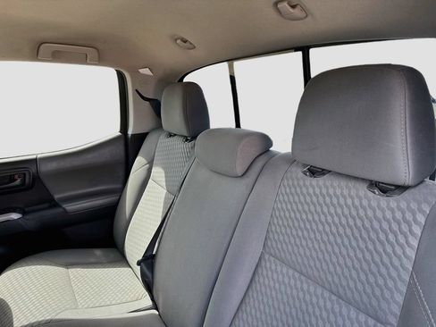 Used 2021 Toyota Tacoma SR5 RWD image 19