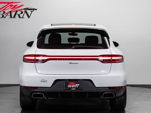 Used 2021 Porsche Macan AWD/4WD image 4