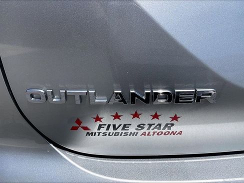 Used 2022 Mitsubishi Outlander ES AWD/4WD image 8