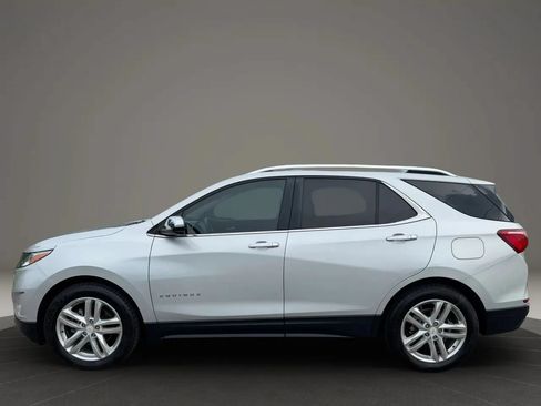 Used 2018 Chevrolet Equinox Premier FWD image 4