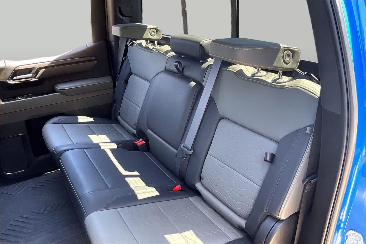 Used 2025 Chevrolet Silverado 1500 ZR2 w/ ZR2 Bison Edition AWD/4WD image 21
