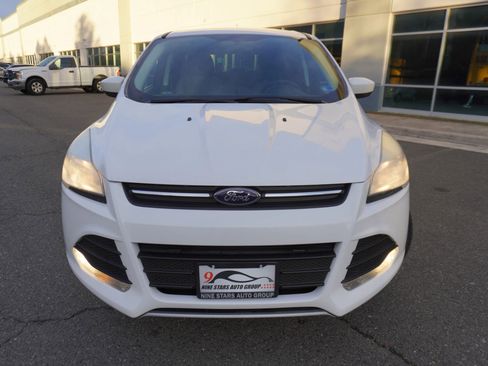 Used 2014 Ford Escape SE image 3