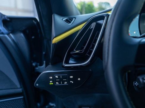 Used 2022 Ferrari Roma RWD image 34