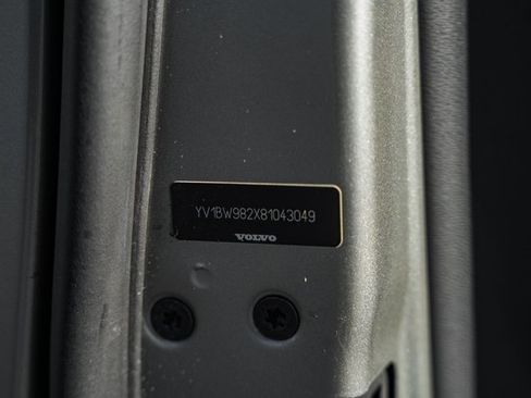 Used 2008 Volvo V70 image 31