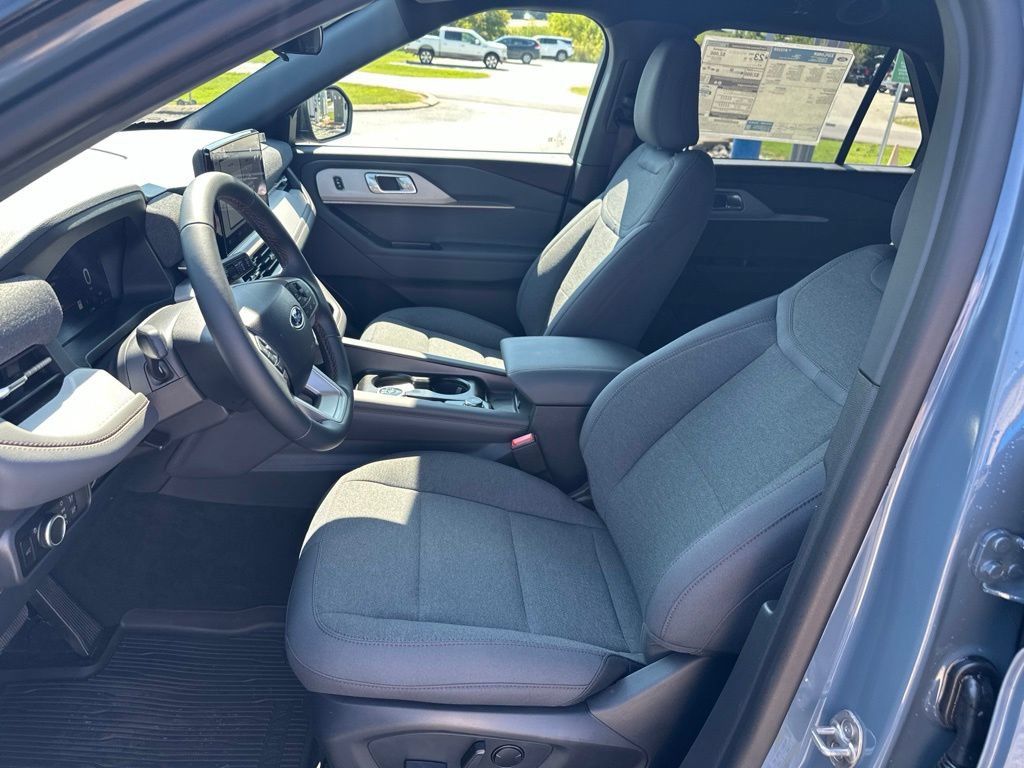 New 2027 Ford Explorer Active RWD image 18