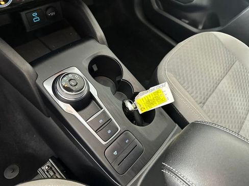 Used 2022 Ford Escape SE w/ Convenience Package image 20