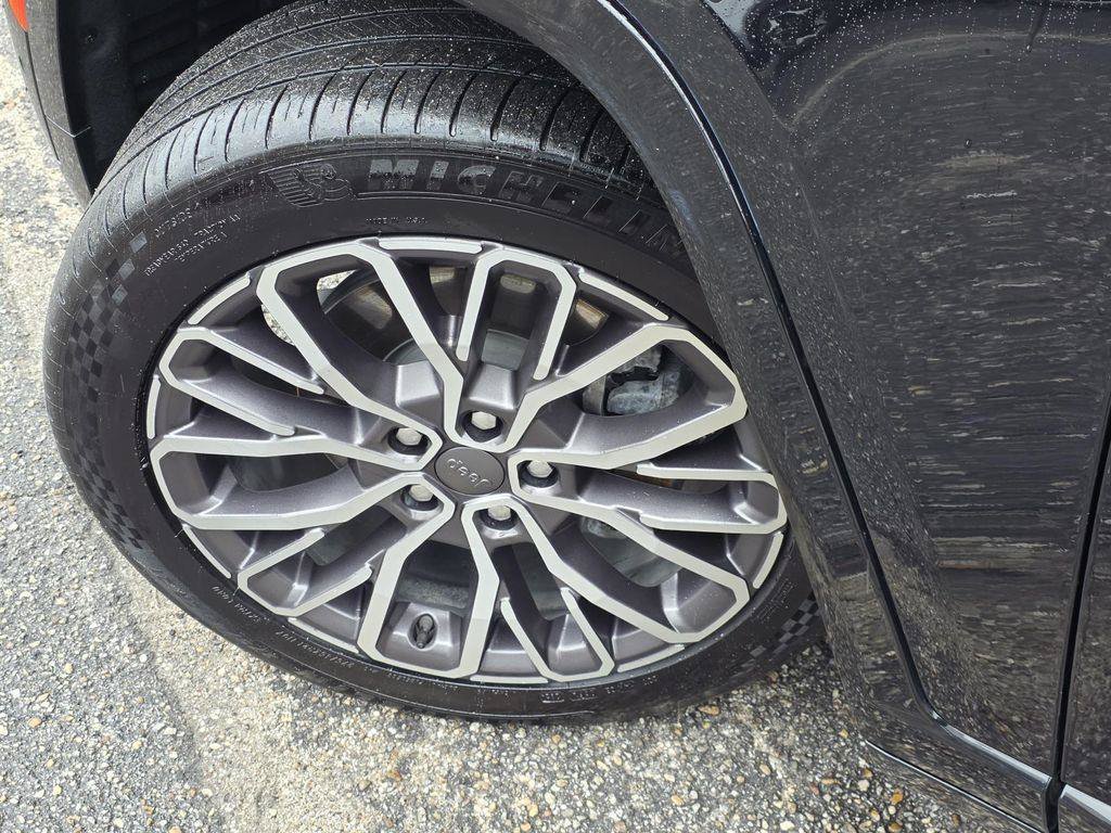 Used 2022 Jeep Grand Cherokee L Summit AWD/4WD image 47