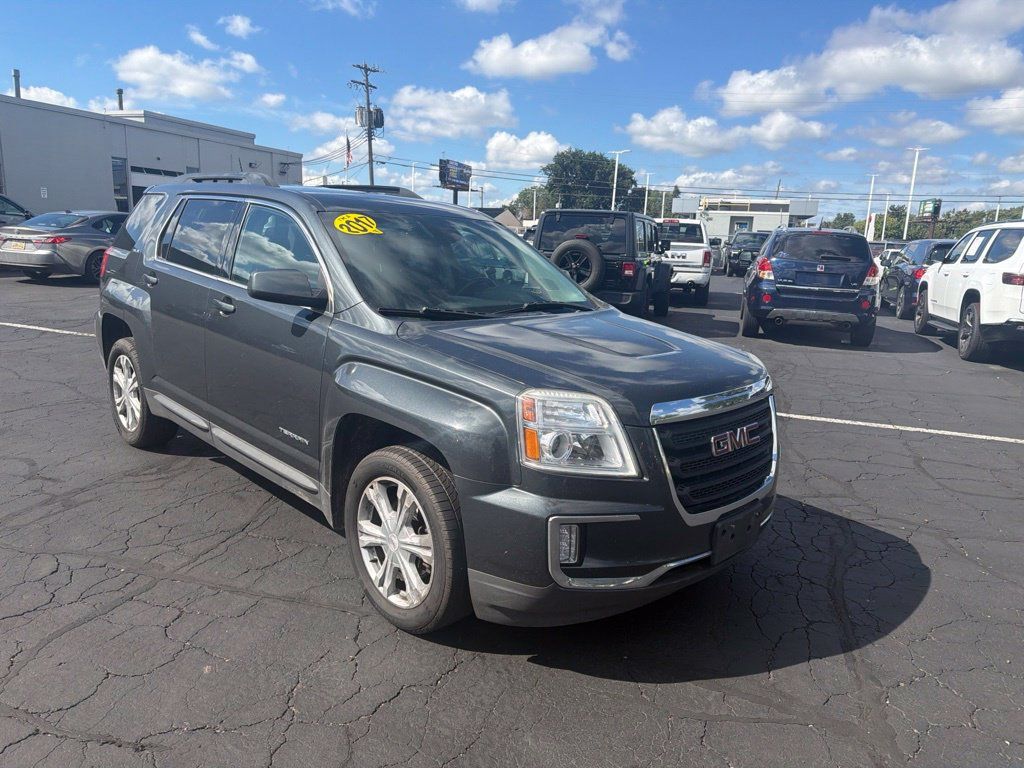Used 2017 GMC Terrain SLE w/ Convenience Package AWD/4WD image 4