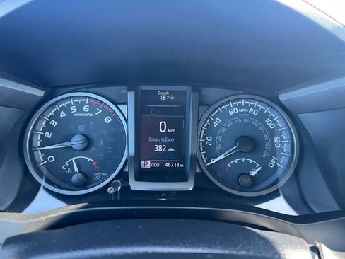 Certified 2020 Toyota Tacoma TRD Sport w/ Technology Package image 26