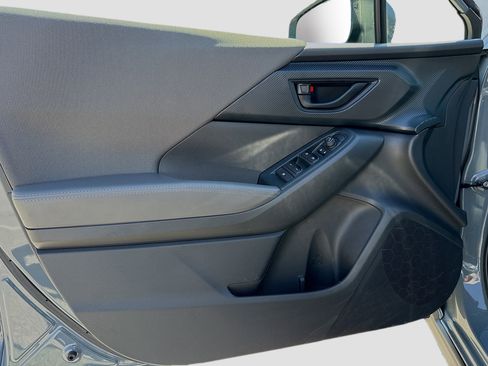 Certified 2025 Subaru Crosstrek 2.0i Premium image 21