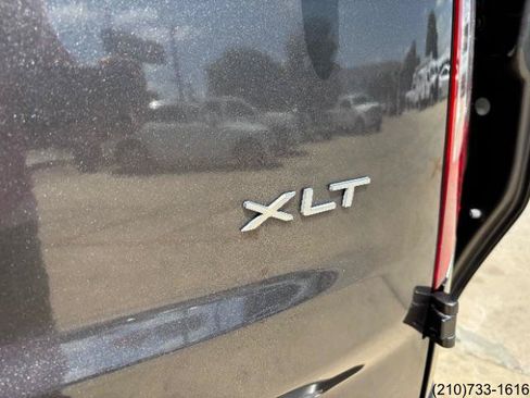 Used 2022 Ford Transit Connect XLT FWD image 11