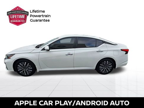 Used 2023 Nissan Altima 2.5 SV image 2