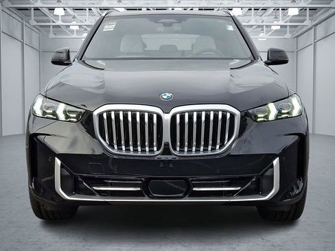 Certified 2026 BMW X5 xDrive40i AWD/4WD image 2