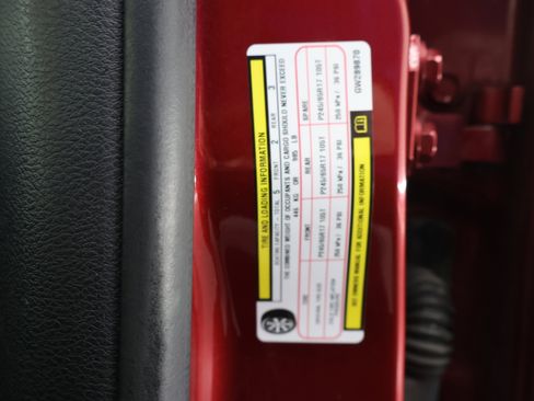 Used 2016 Jeep Cherokee Trailhawk w/ Comfort/Convenience Group image 59