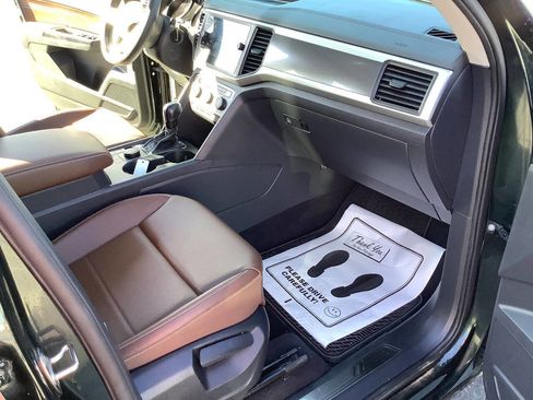 Used 2021 Volkswagen Atlas SE w/ Panoramic Sunroof Package image 41