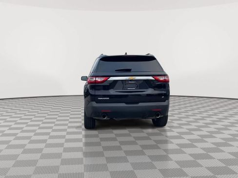 Used 2021 Chevrolet Traverse LT image 7