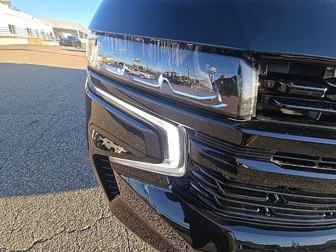 Used 2023 Chevrolet Tahoe RST image 40