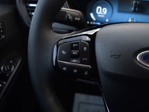 Used 2023 Ford Escape Active w/ Tech Pack #2 image 6