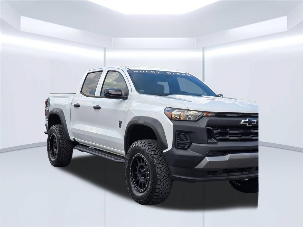 New 2026 Chevrolet Colorado Trail Boss AWD/4WD image 40