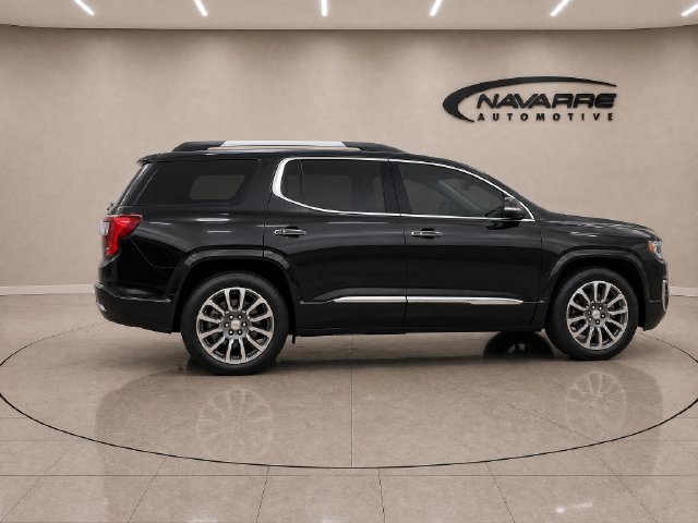 Used 2022 GMC Acadia Denali w/ Denali Ultimate Package FWD image 9