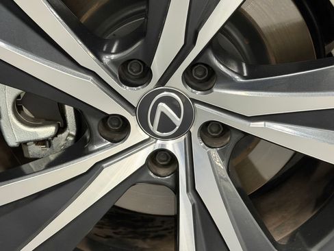 Used 2025 Lexus RX 350 FWD w/ Technology Package image 18