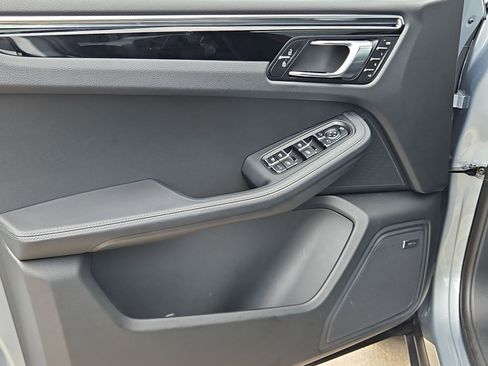 Certified 2026 Porsche Macan AWD/4WD image 14