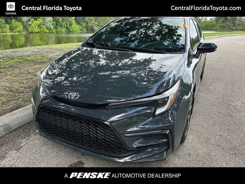 Used 2026 Toyota Corolla SE FWD image 1
