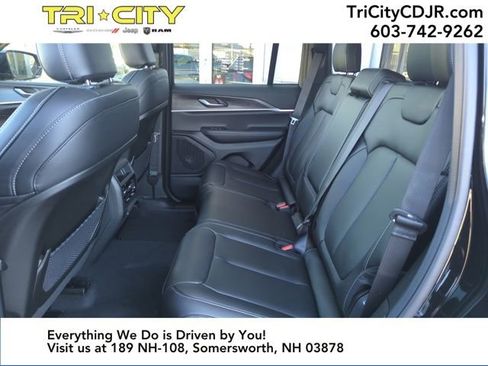 New 2025 Jeep Grand Cherokee Limited image 22