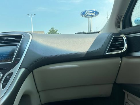 Used 2018 Lincoln MKX Reserve w/ Lincoln MKX Climate Package AWD/4WD image 25