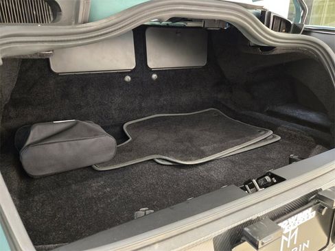 Used 2024 Aston Martin DB12 Coupe image 18