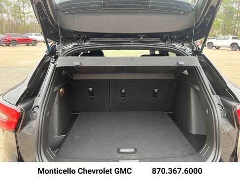 New 2026 Chevrolet Trax RS w/ Sunroof Package image 27