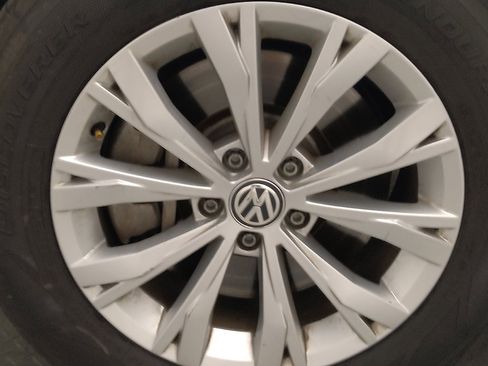 Used 2020 Volkswagen Tiguan S FWD image 31