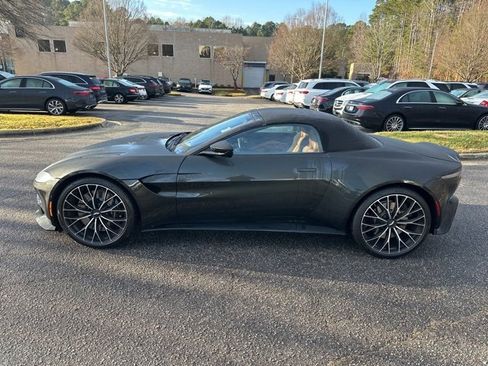 Used 2023 Aston Martin V8 Vantage Roadster image 8