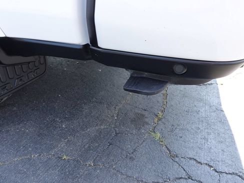 Used 2022 RAM 1500 Limited AWD/4WD image 31