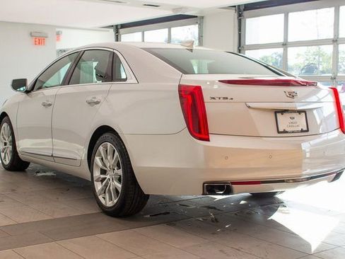Used 2016 Cadillac XTS Luxury w/ Driver Awareness Package image 8