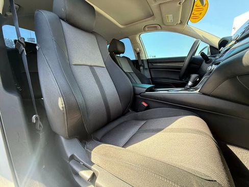 Used 2020 Honda Accord EX image 17