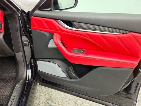 Used 2019 Maserati Levante S GranSport AWD/4WD image 28