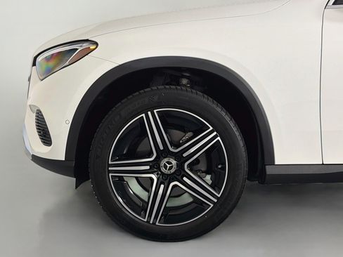Certified 2026 Mercedes-Benz GLC 300 image 10