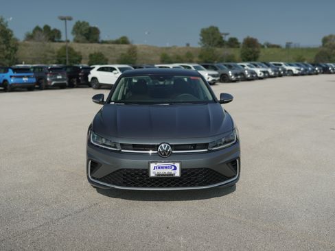 New 2025 Volkswagen Jetta SEL image 3