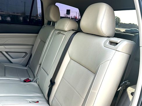 Used 2022 Volkswagen Atlas SE image 19