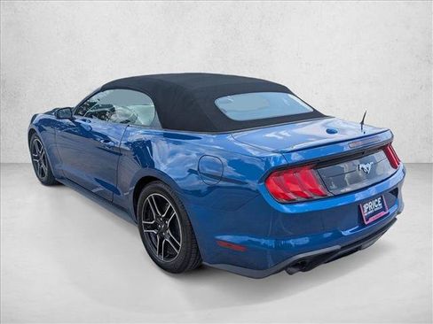 Used 2018 Ford Mustang Premium RWD image 7