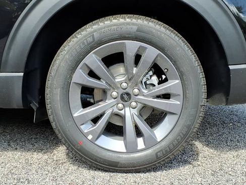 New 2026 Ford Explorer Active w/ Active Comfort Package AWD/4WD image 7