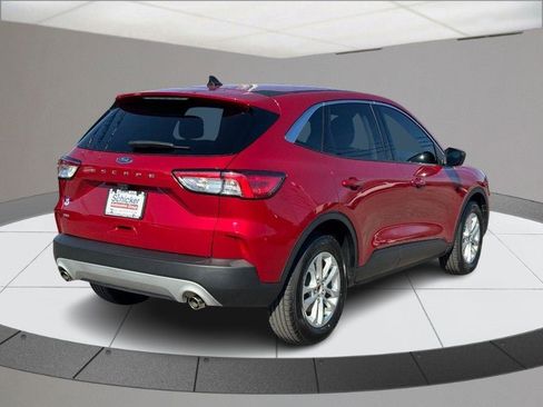 Used 2022 Ford Escape SE w/ Convenience Package image 3