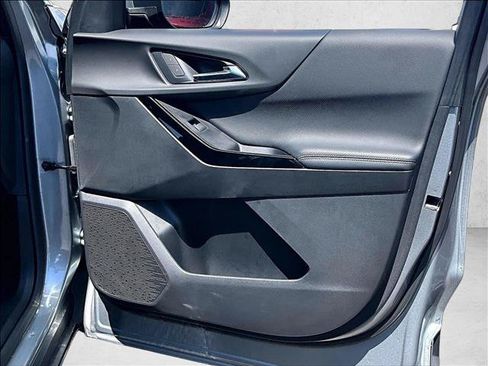 Certified 2025 Chevrolet Equinox LT w/ Safety and Technology Package FWD image 19