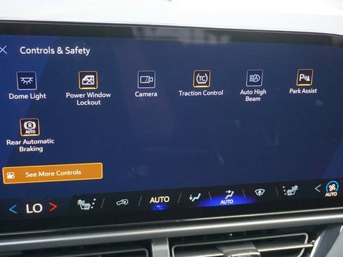 Used 2026 Chevrolet Equinox EV RS FWD image 22