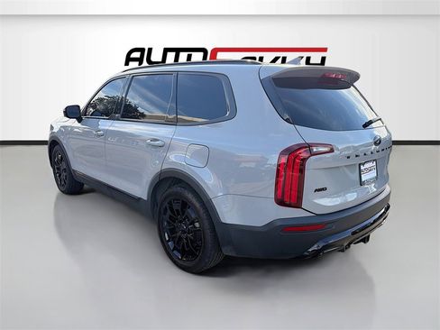 Used 2021 Kia Telluride SX w/ SX Prestige Package image 5