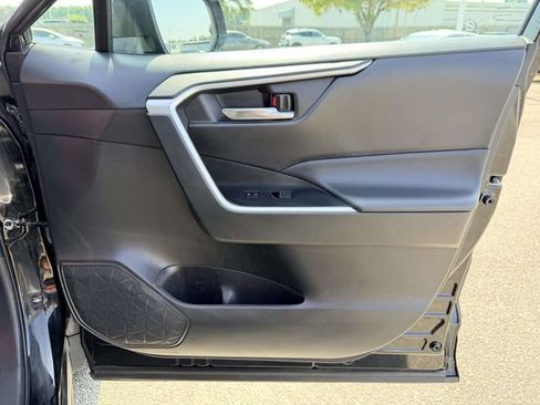 Used 2024 Toyota RAV4 XLE FWD image 8