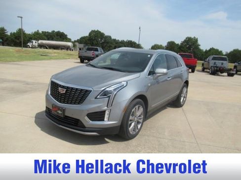 Used 2025 Cadillac XT5 Premium Luxury FWD image 3