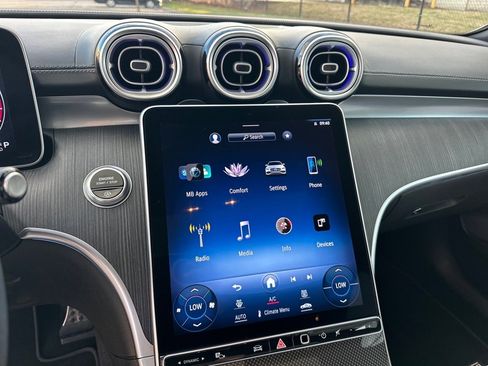 Used 2022 Mercedes-Benz C 300 Sedan image 18